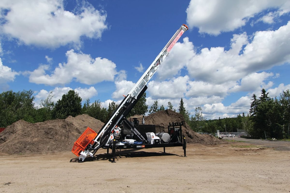 Electric rotary drilling meets strict municipal noise requirements